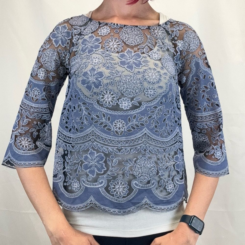 Women's HD in Paris Floral Lace Blouse Sz 2 Sheer Navy Anthropologie